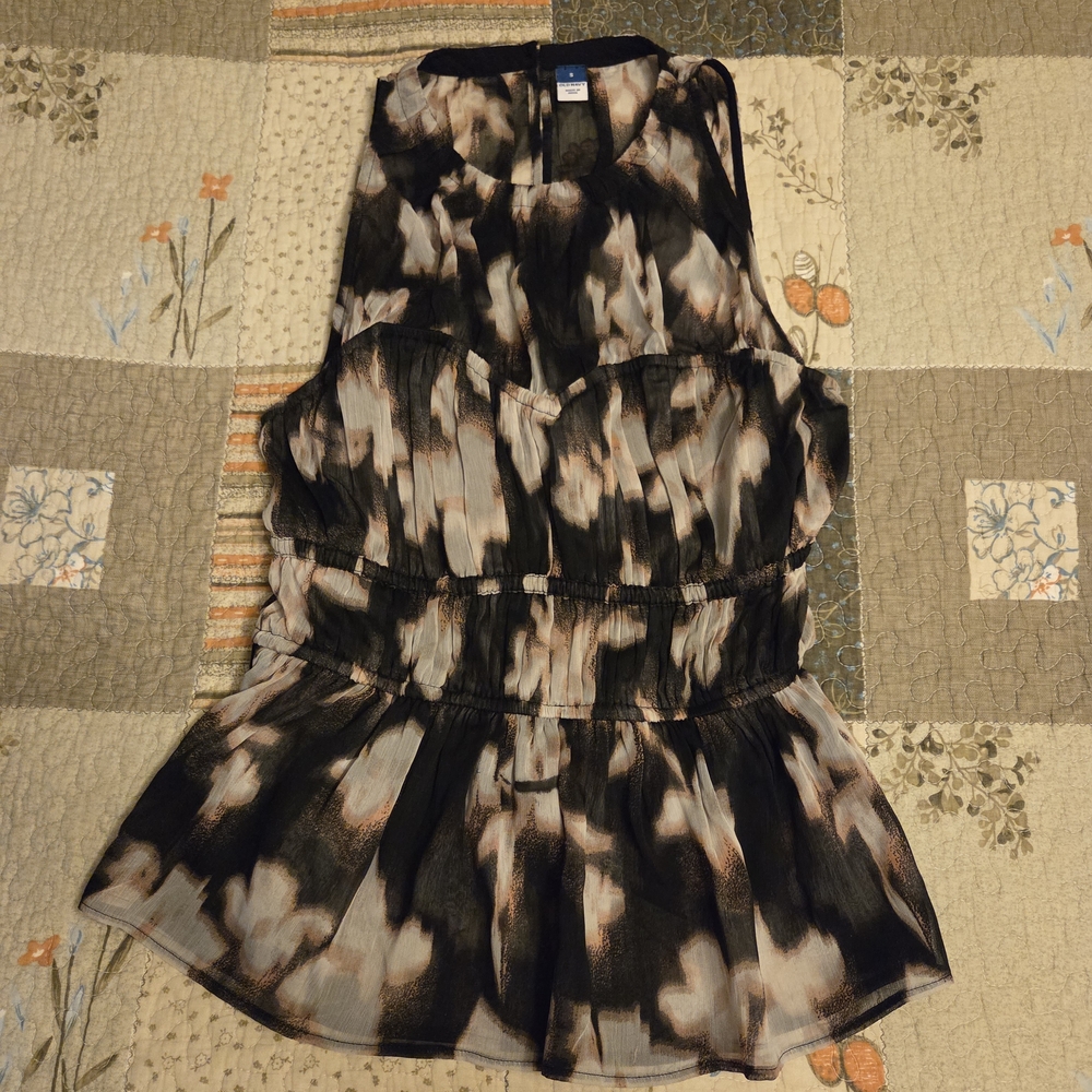 Old Navy Black and Brown Patterned Top